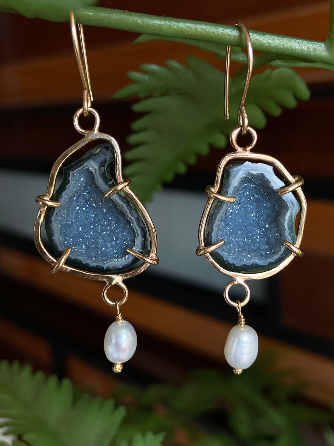 Natural Mexican Tabasco Geode and Pearl Earrings