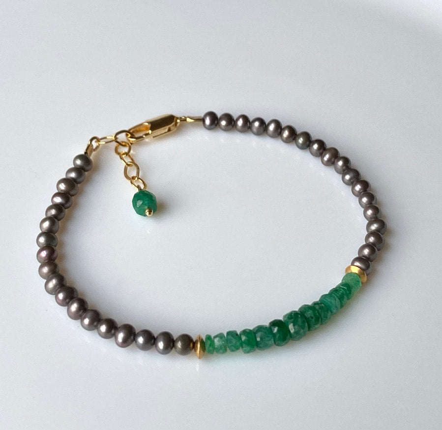 Zambian Emerald and Taupe Freshwater Pearl Bracelet