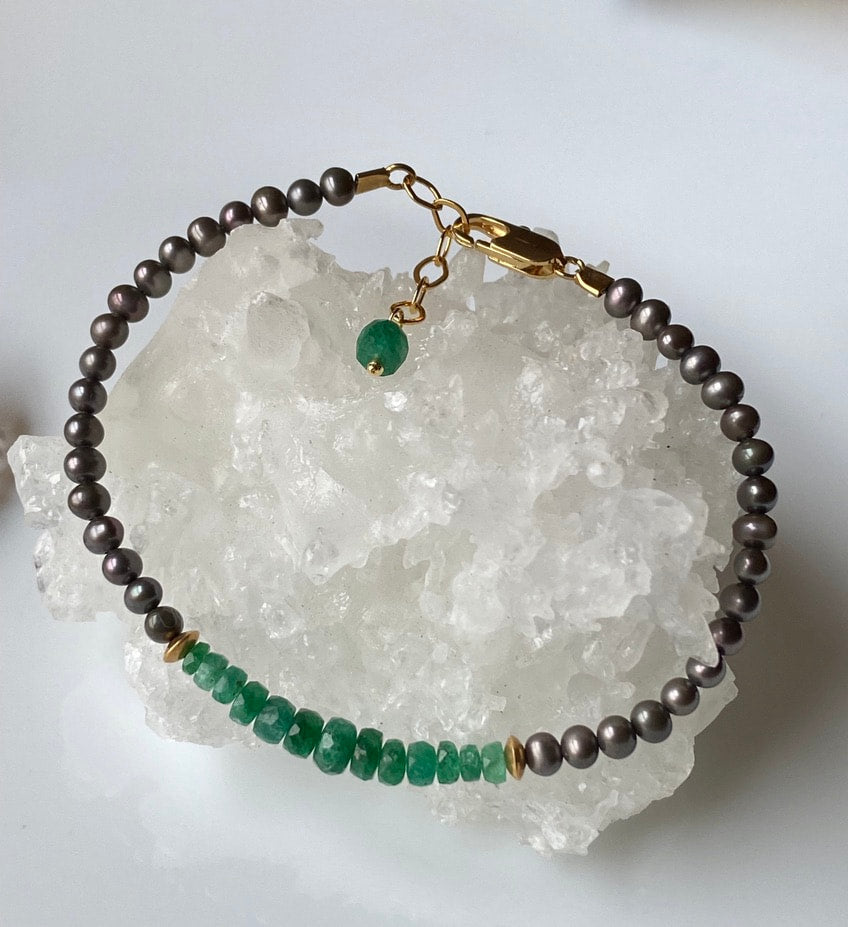 Zambian Emerald and Taupe Freshwater Pearl Bracelet
