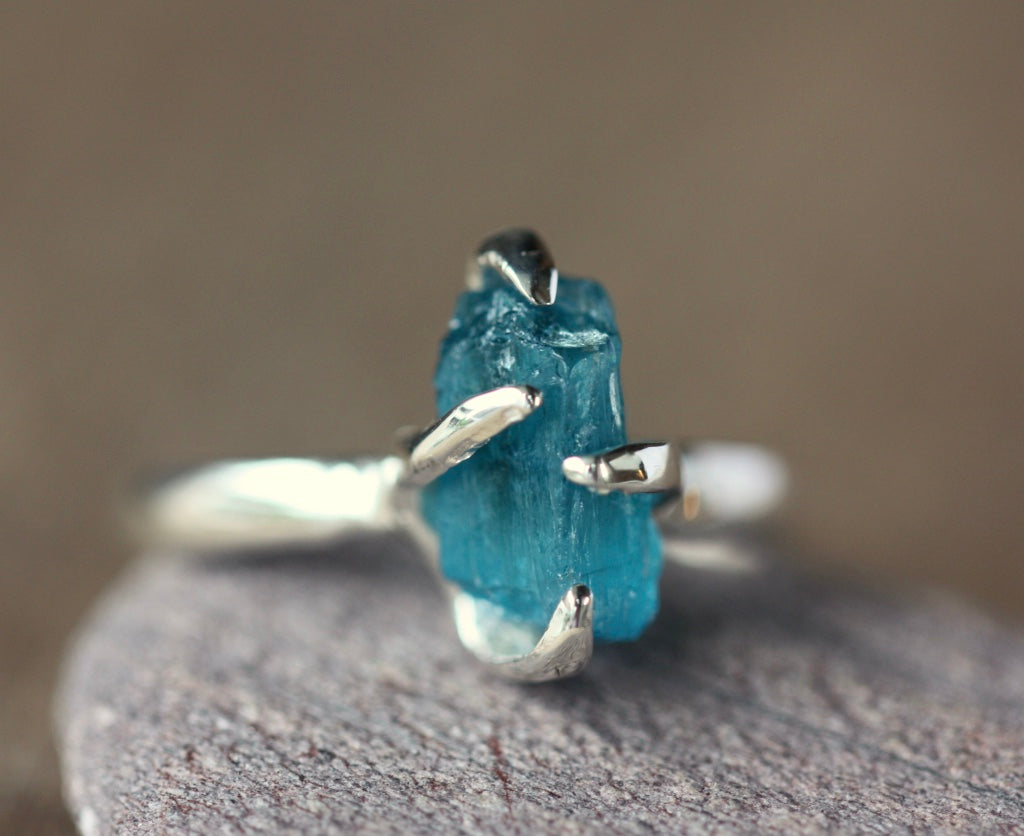 Raw, Uncut Blue Apatite Gemstone Ring, 92.5 Sterling Silver