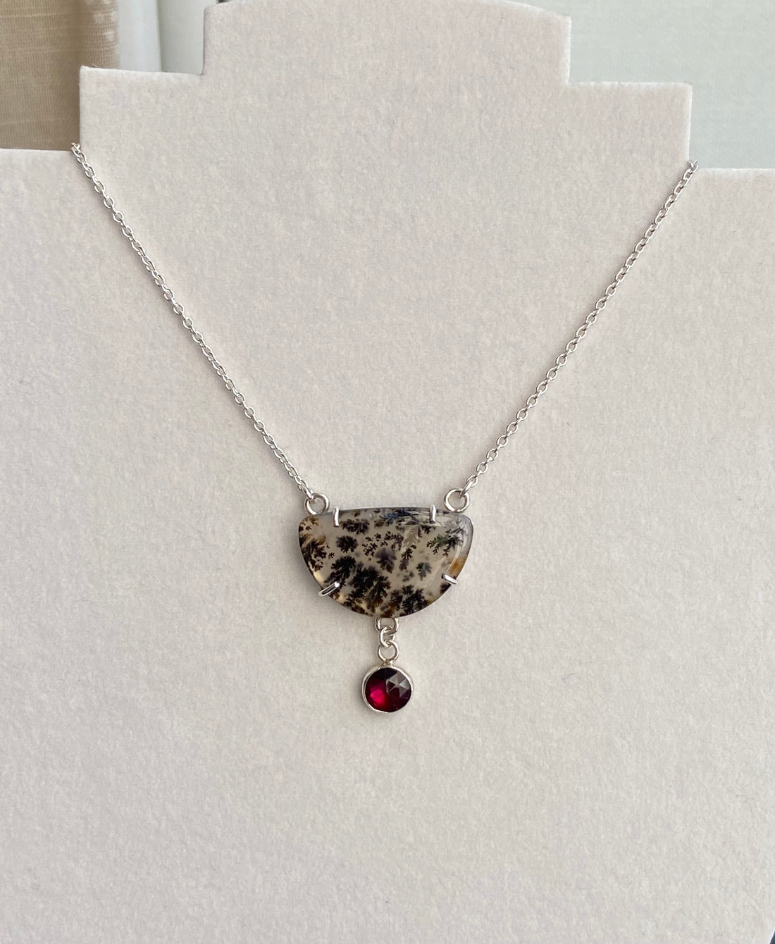 Dendritic Agate and  Rhodolite Garnet Pendant Necklace, January and May Birthstone Necklace