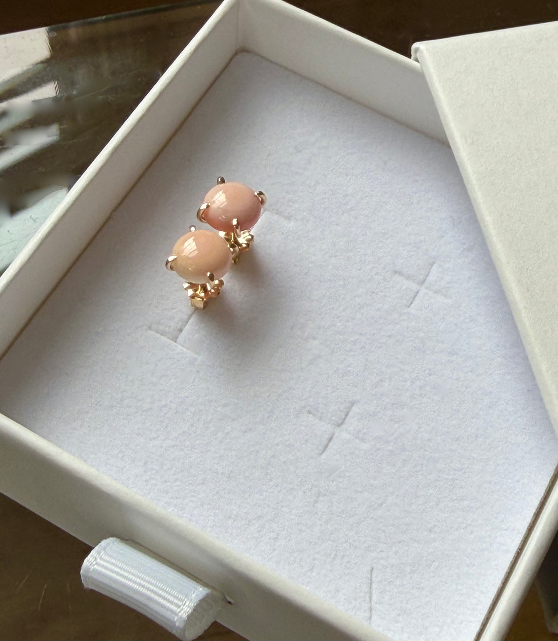 Pink Queen Conch Shell Stud Earrings