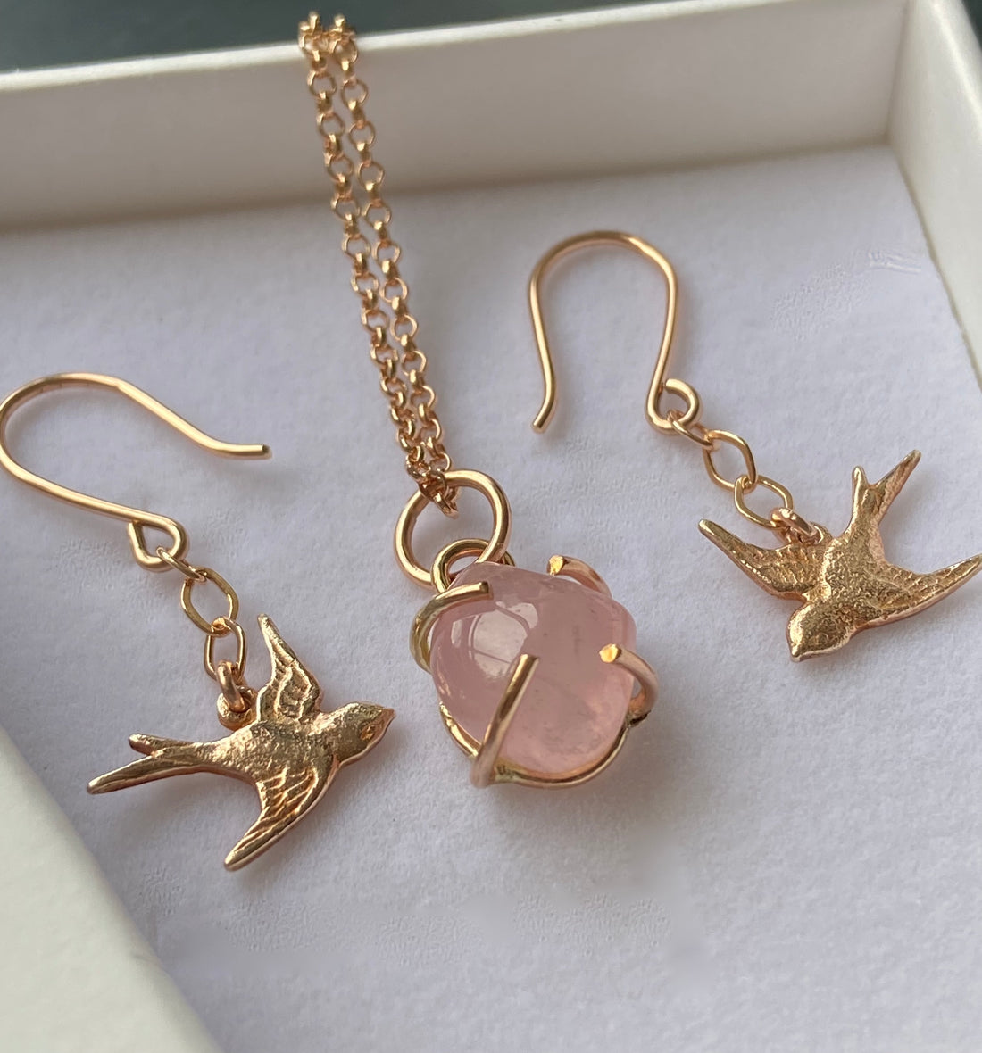 Rose Quartz Crystal Pendant Necklace