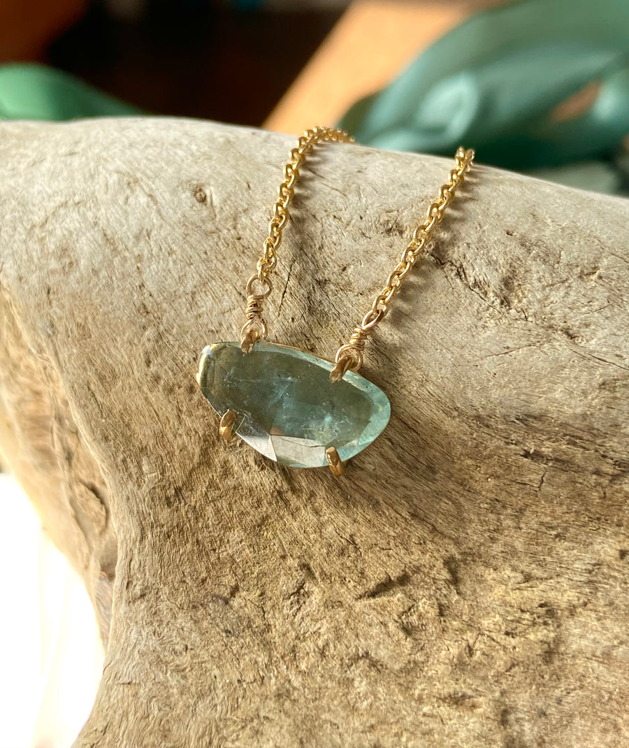 Moss Aquamarine Necklace