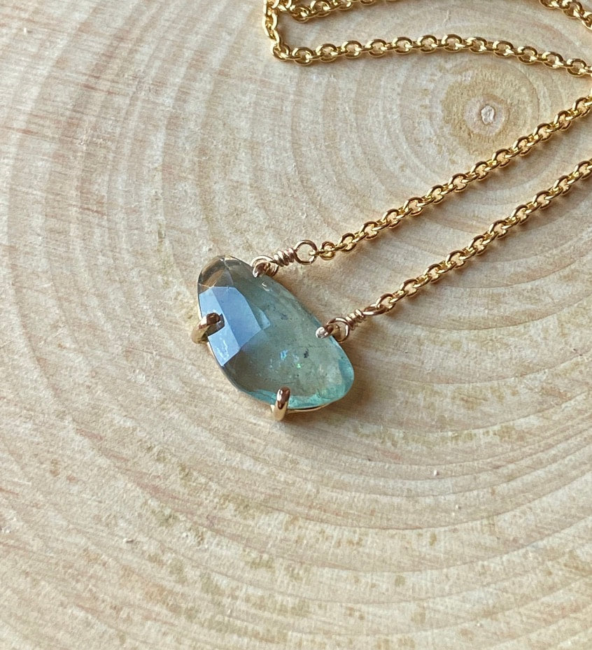 Moss Aquamarine Necklace