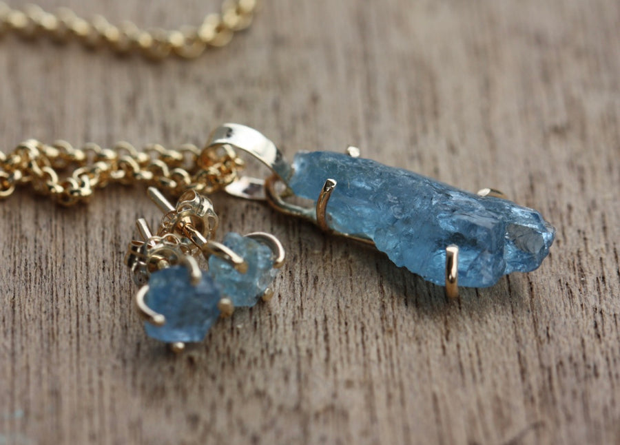 Raw, Unpolished Brazilian Blue Santa Maria Aquamarine and 14k Gold Pendant, 14k Gold Filled Rolo Chain