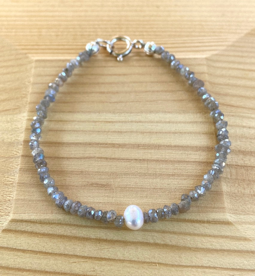 Mystic Labradorite and Pearl Bracelet